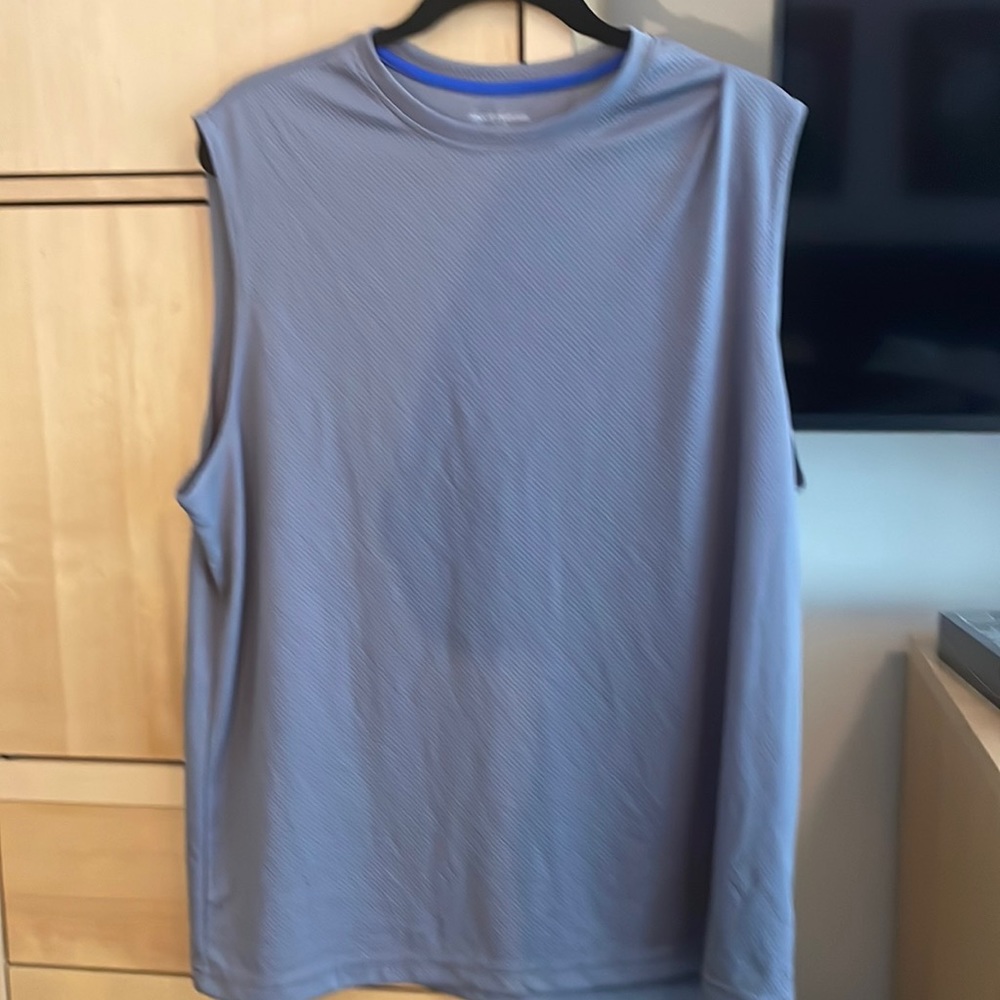 Men’s workout shirt